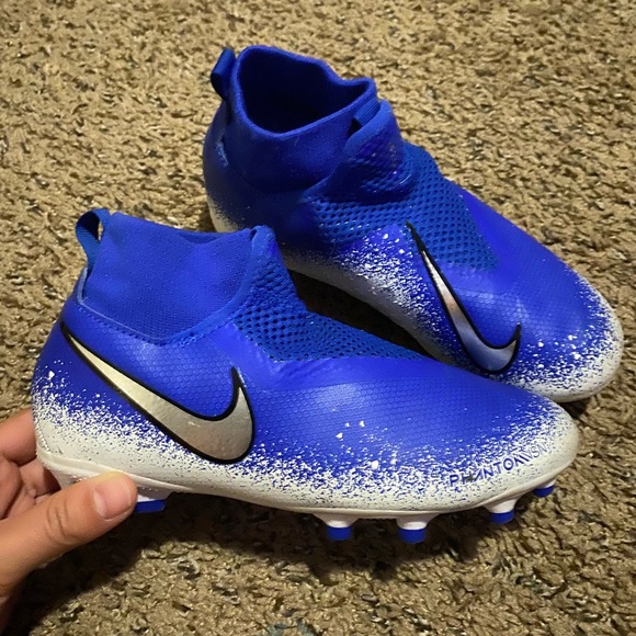 youth size 2 soccer cleats